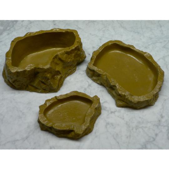 Ruoka- ja vesiastiat